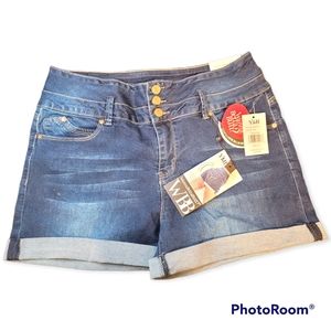 New Ymi jean shorts size 15